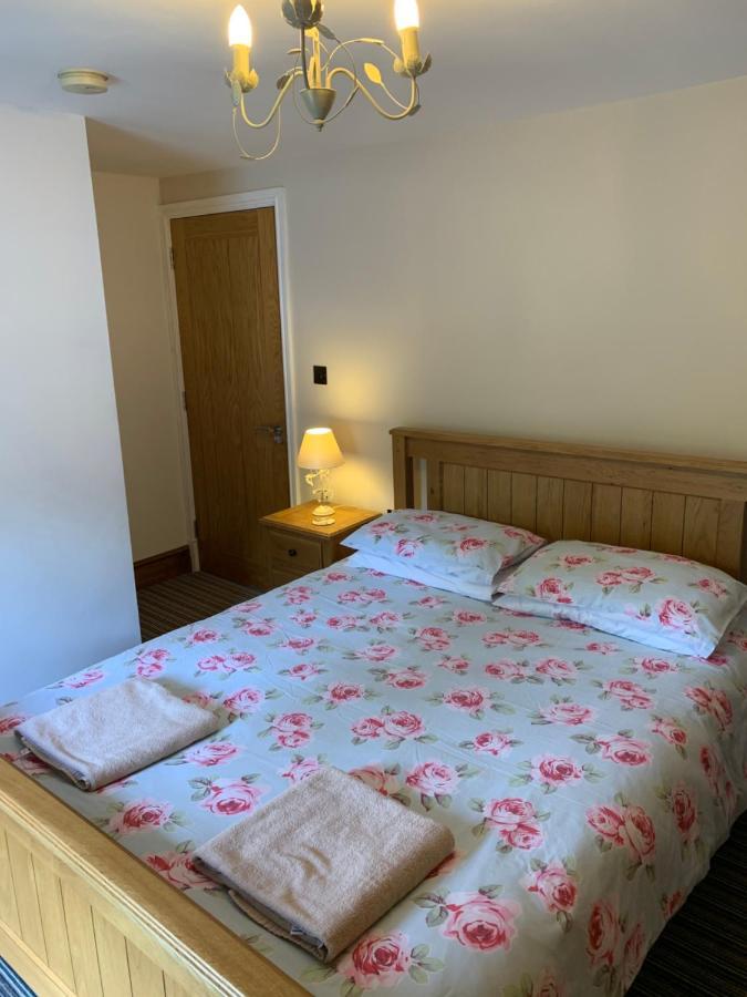Bed and Breakfast Rheolau Arms Swansea Exterior foto